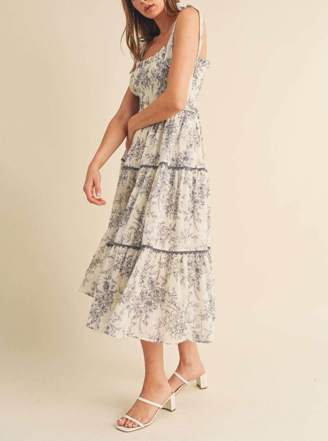 TIERED LACE TRIM FLORAL MIDI DRESS