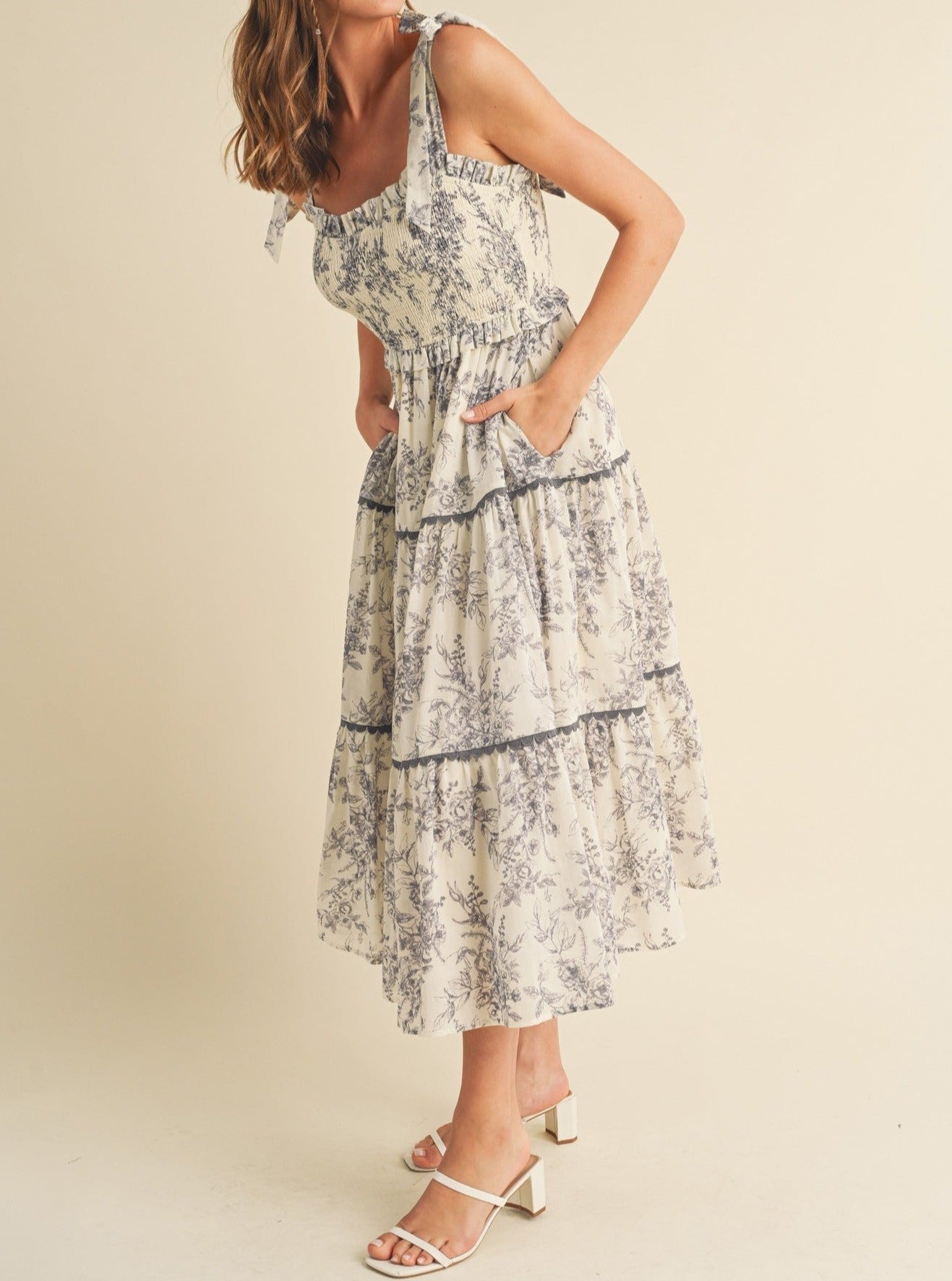 TIERED LACE TRIM FLORAL MIDI DRESS