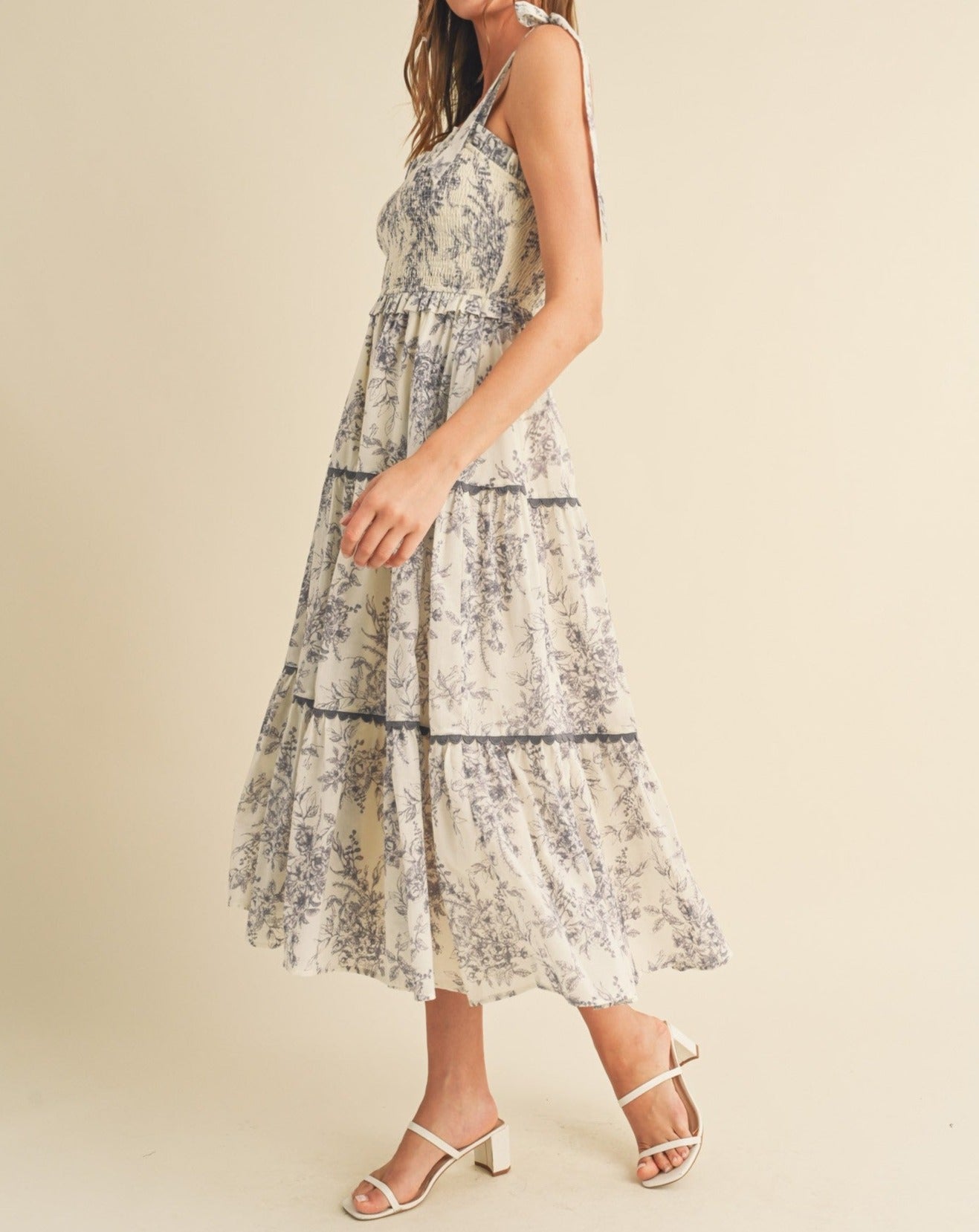 TIERED LACE TRIM FLORAL MIDI DRESS