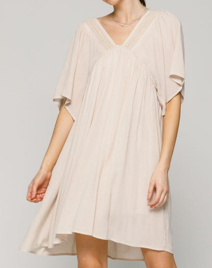 LACE TRIM NECKLINE FLOWY DRESS